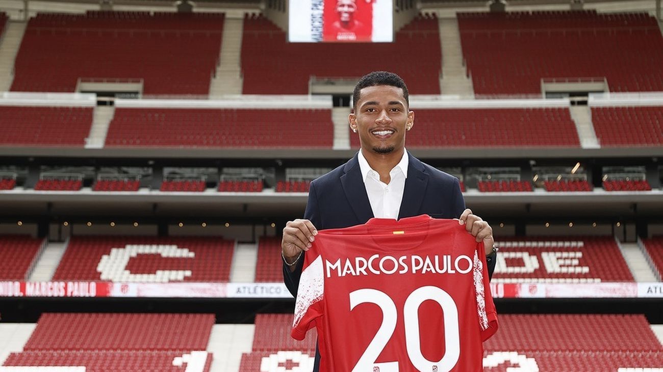 El jugador Marcos Paulo a su llegada al club Atlético de Madrid este mes de julio