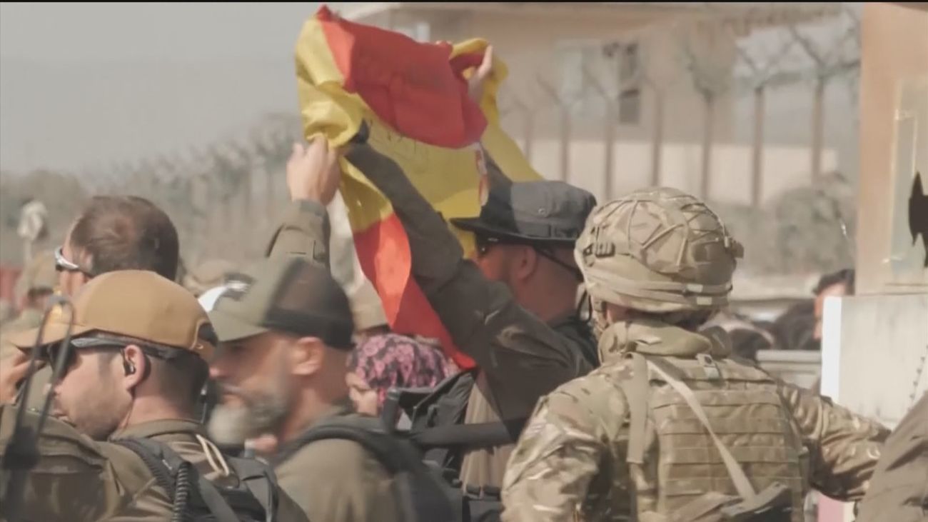 El Ejército español sale del aeropuerto de Kabul para acelerar la evacuación de afganos