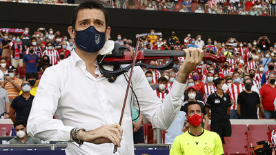 Pablo Navarro, el violinista del Metropolitano