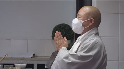 Los secretos culinarios de Jeong Kwan, la famosa monja budista que enseña a salvar el planeta con su comida