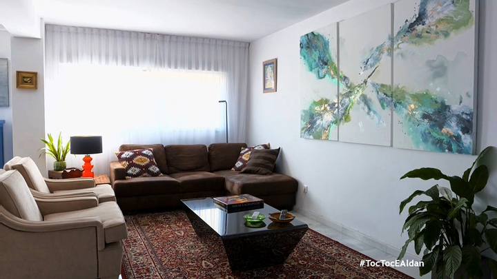 Salón del barrio de la Concepción (Toc toc... ¿se puede?: Eduardo Aldán) / REDACCIÓN