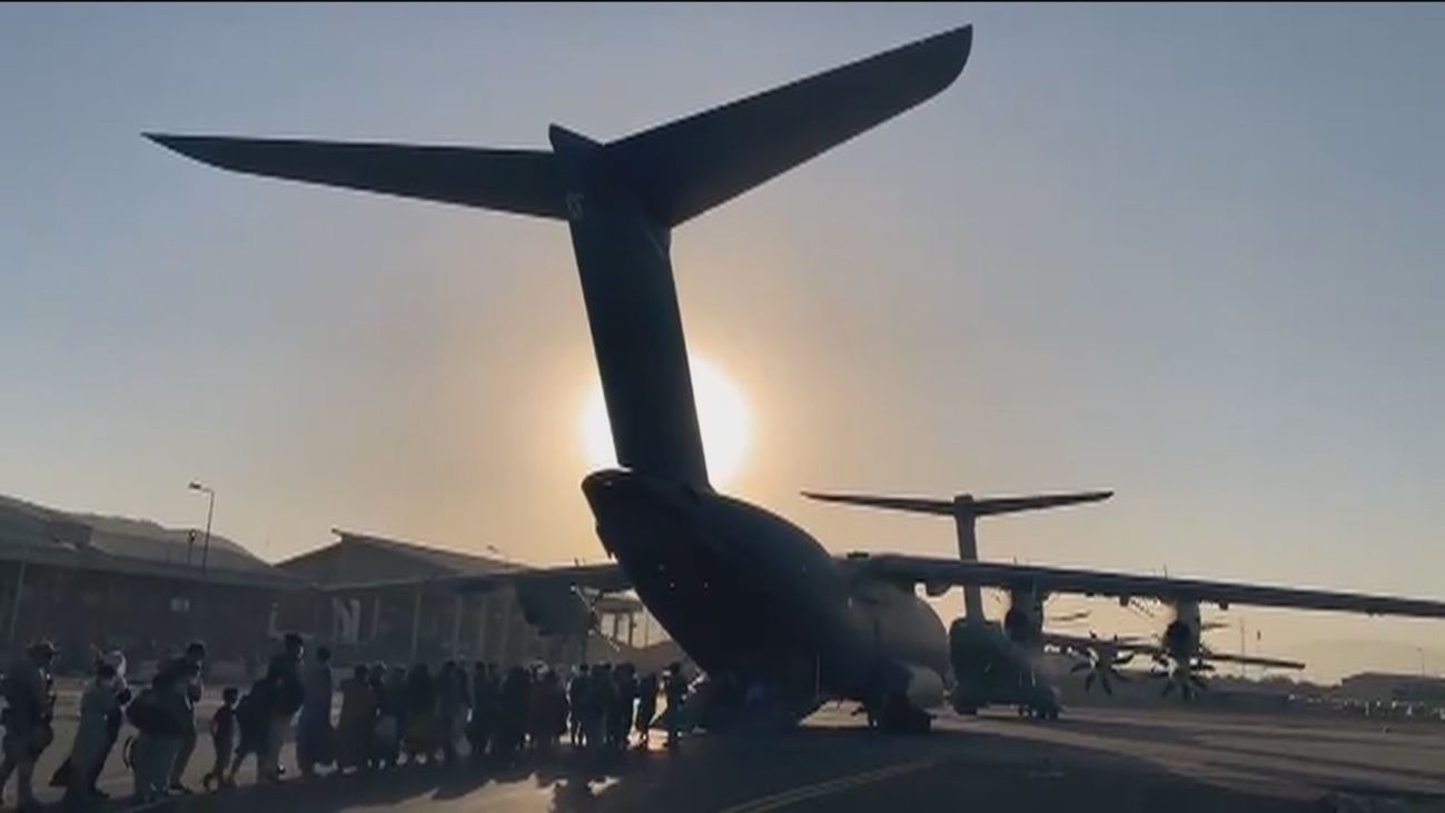 El personal español en Afganistán a salvo tras la explosión en el aeropuerto de Kabul