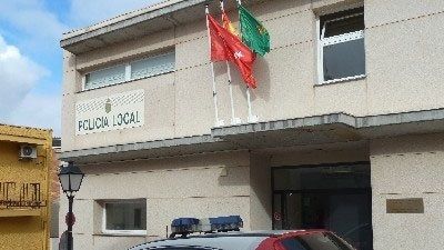 No se habla de otra cosa en Serranillos del Valle: detenido un hombre tras atracar un banco y llevarse 9.000 euros