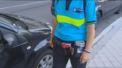 Vecinos de Carabanchel, en pie de guerra contra los parquímetros