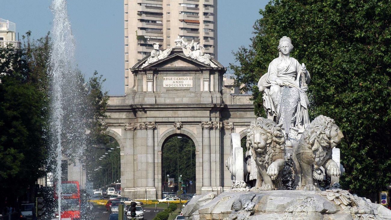 Madrid recibió en julio un 56% más de turistas extranjeros que en junio