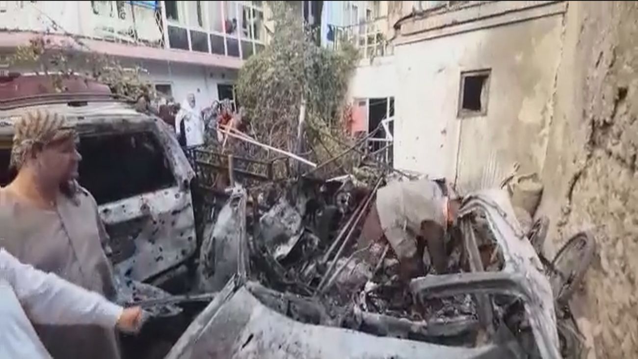 Kabul tiembla con un ataque de EEUU contra el Estado Islámico y el impacto de un cohete