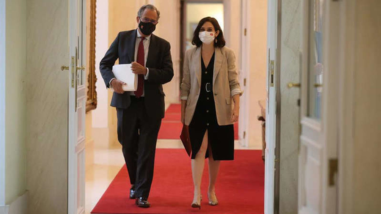 Ayuso se reúne con sus consejeros para abordar el nuevo curso político