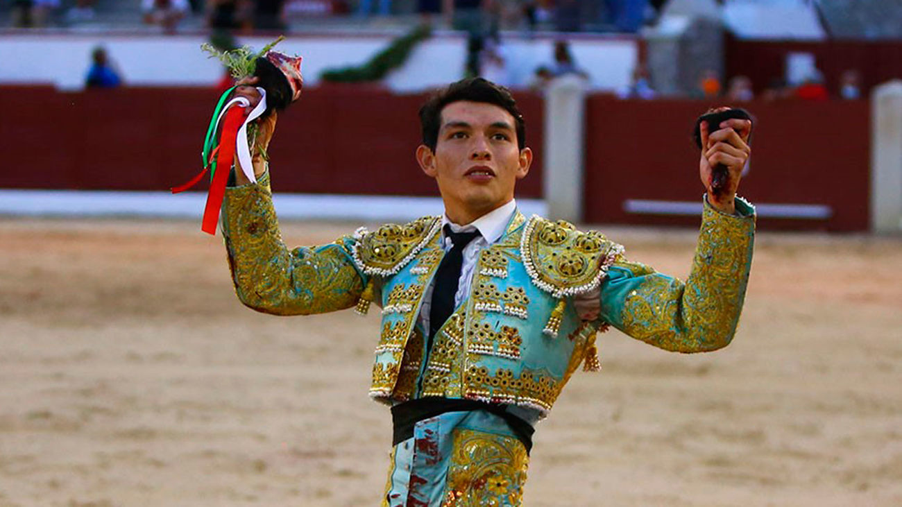 Un entregado Isaac Fonseca inaugura la puerta grande en Colmenar Viejo (1ªparte)
