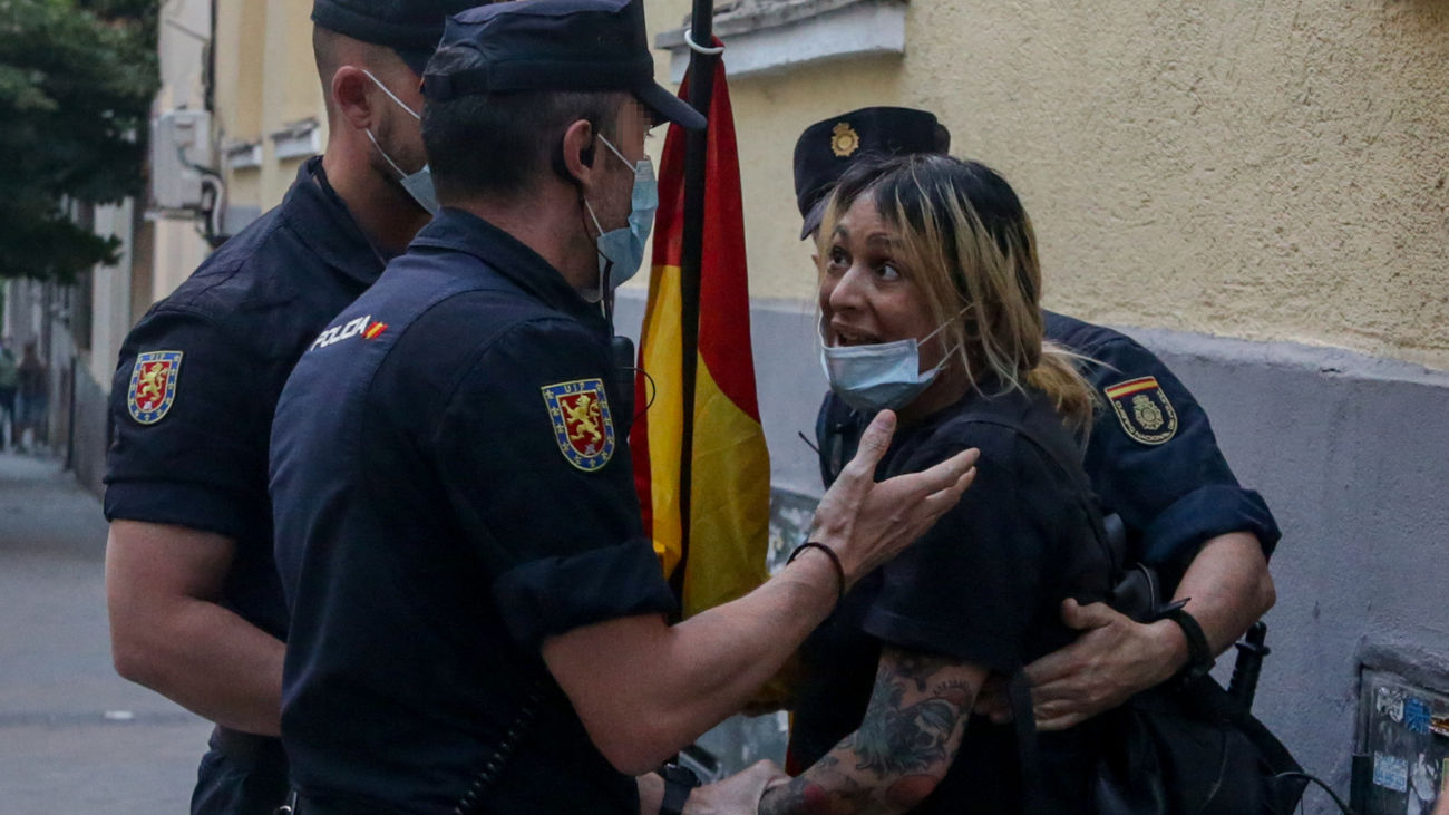 Detienen a la líder del grupo Hogar Social Madrid tras la okupación del antiguo edificio del NO-DO