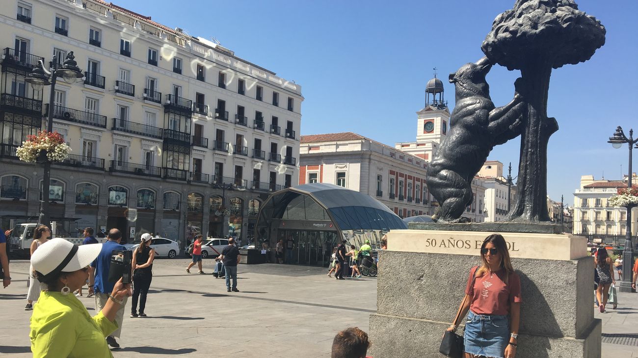 Turistas en la Puerta del Sol
