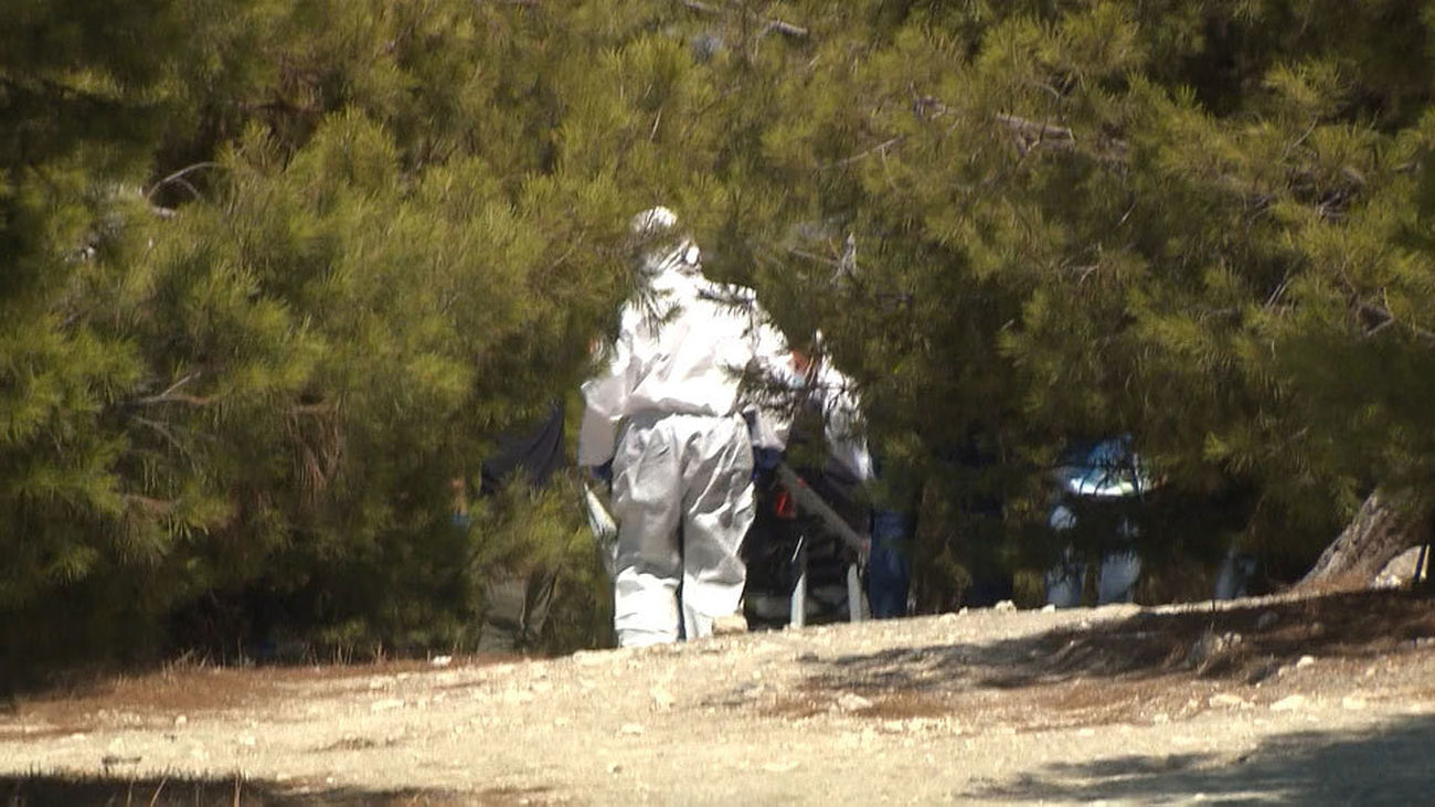 El cadáver calcinado en Vallecas tenía amputados todos los dedos