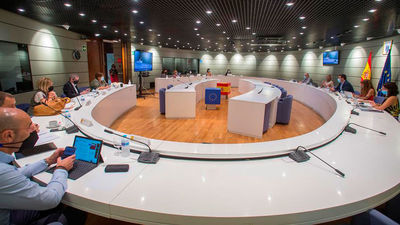 Trabajo propone subir el salario mínimo 15 euros en 2021