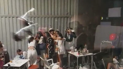 Tres detenidos en  Plentzia, en Vizcaya, tras el ataque a ertzainas en el desalojo de un multitudinario botellón