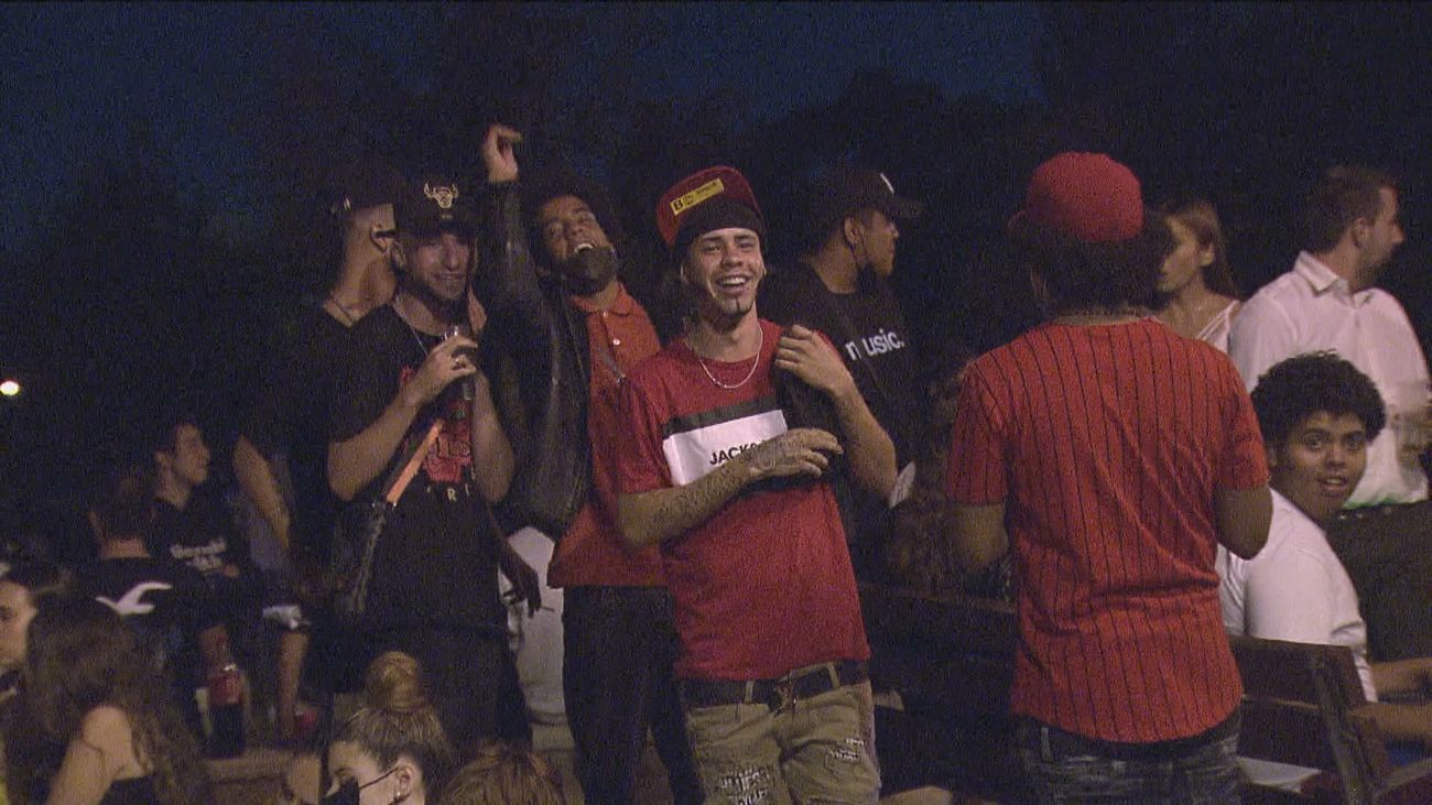 Numerosos jóvenes celebran las fiestas de Alcorcón con botellones sin ningún control