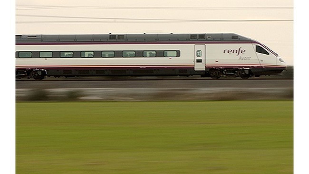Renfe implanta nuevas medidas contra el fraude en los abonos Avant