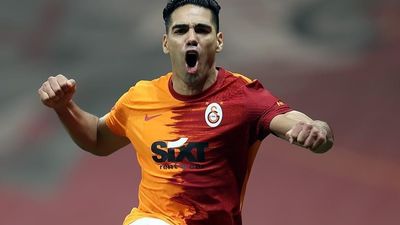 El Rayo Vallecano confirma el fichaje de Radamel Falcao