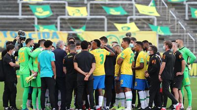 La FIFA ordena jugar el Brasil-Argentina y sanciona a cuatro jugadores argentinos