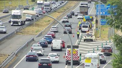 Un accidente provoca retenciones en la A-3, en sentido entrada, a la altura de Rivas