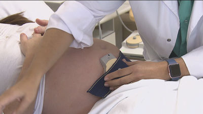 Rechazo de los médicos a que Igualdad incluya como ‘violencia obstétrica machista’ la mala praxis en los partos