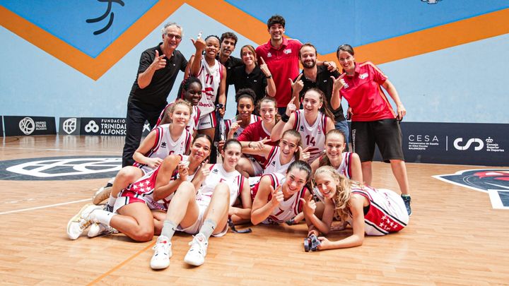 Selección madrileña femenina cadete / @FBMADRID