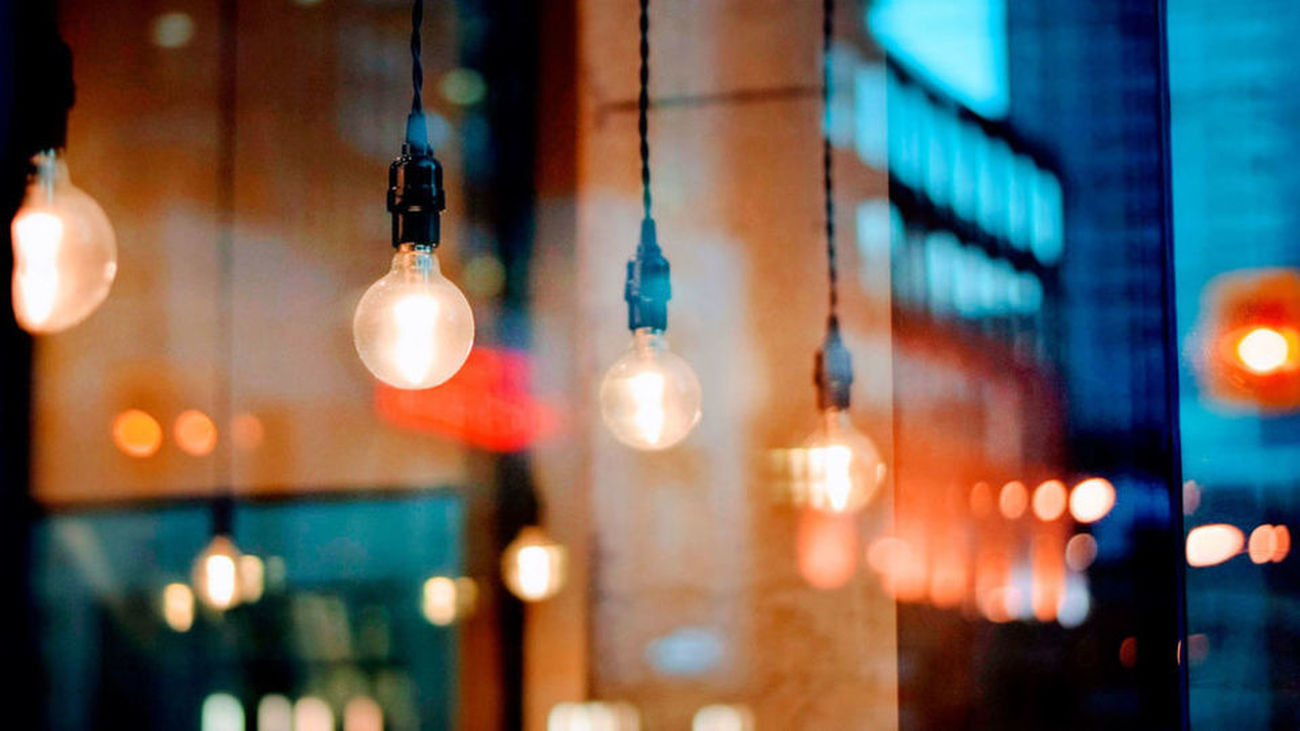 La luz subirá este jueves un 10,82%, hasta los 200,68 euros