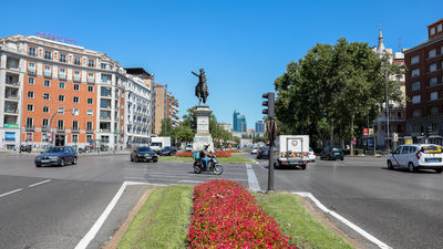Madrid reducirá a 15 km/h la velocidad en calles de plataforma única y habrá bus a demanda diurno en algunas zonas