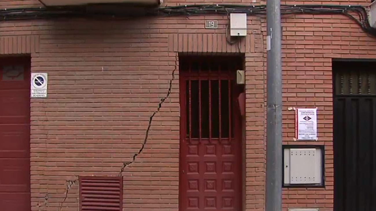 Acuerdo para realojar a 23 familias de San Fernando afectadas por la línea 7B de Metro