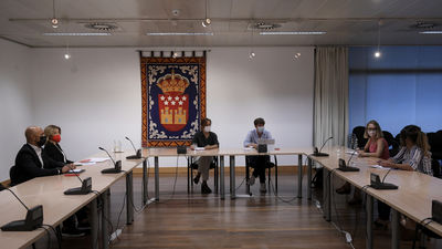 PSOE, Unidas Podemos y Más Madrid acuerdan institucionalizar la Mesa contra los delitos de odio