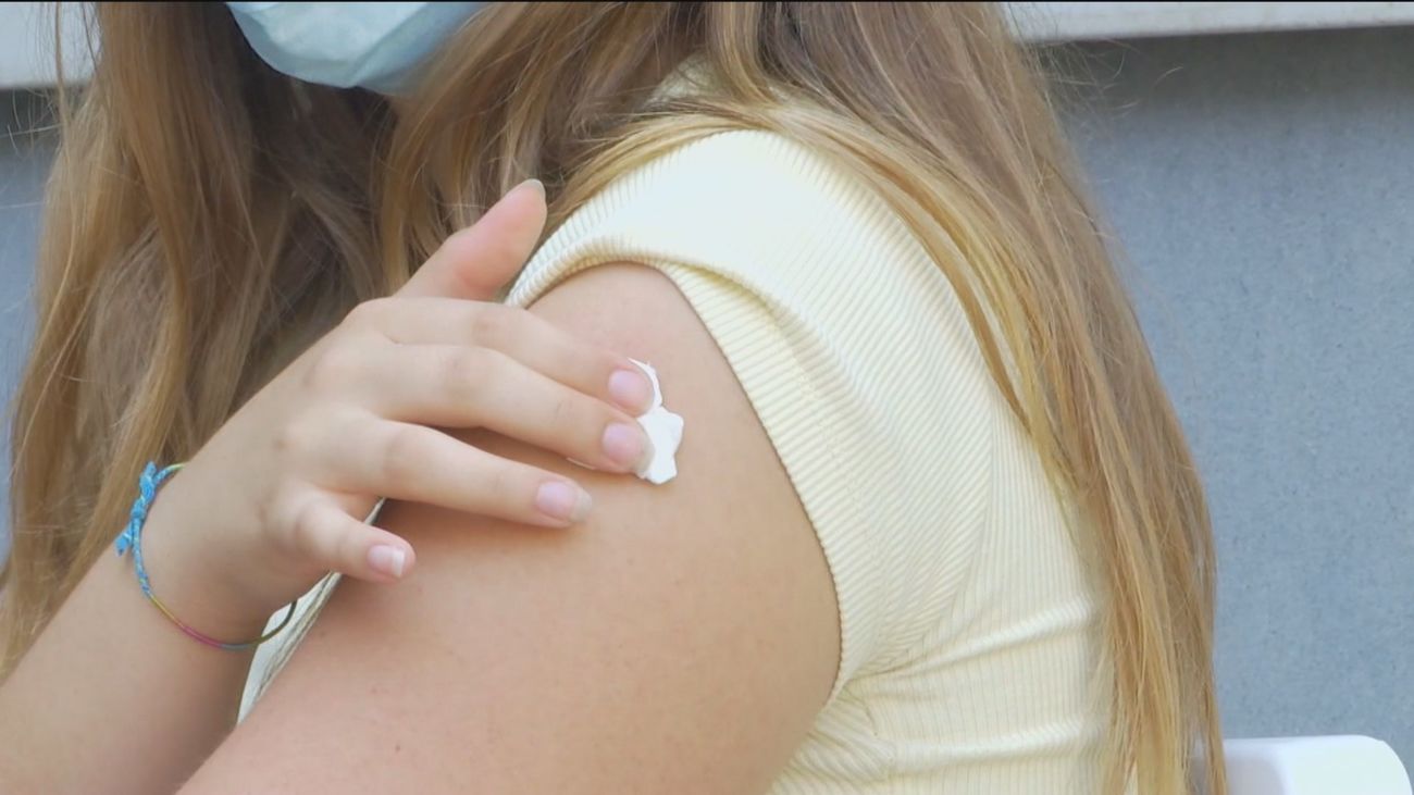 La Comunidad de Madrid reordena los puntos de vacunación móviles para atraer a los más jóvenes