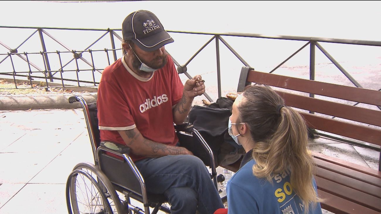 Samur Social busca a personas sin hogar para vacunar contra la Covid