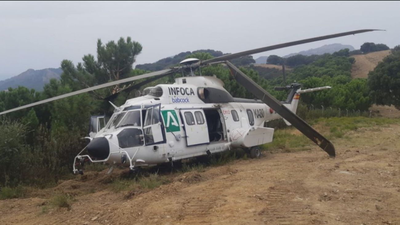 El incendio de Málaga avanza sin control a la espera de las lluvias de este martes