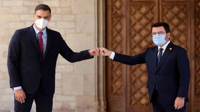 Sánchez se reúne con Aragonès en el Palau de la Generalitat antes de la mesa de diálogo