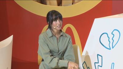 Aitana, objeto de críticas y memes por promocionar una nueva hamburguesa de McDonald's