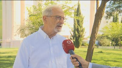 El equipo de Luis Enjuanes trabaja para que la vacuna española pueda impedir los contagios