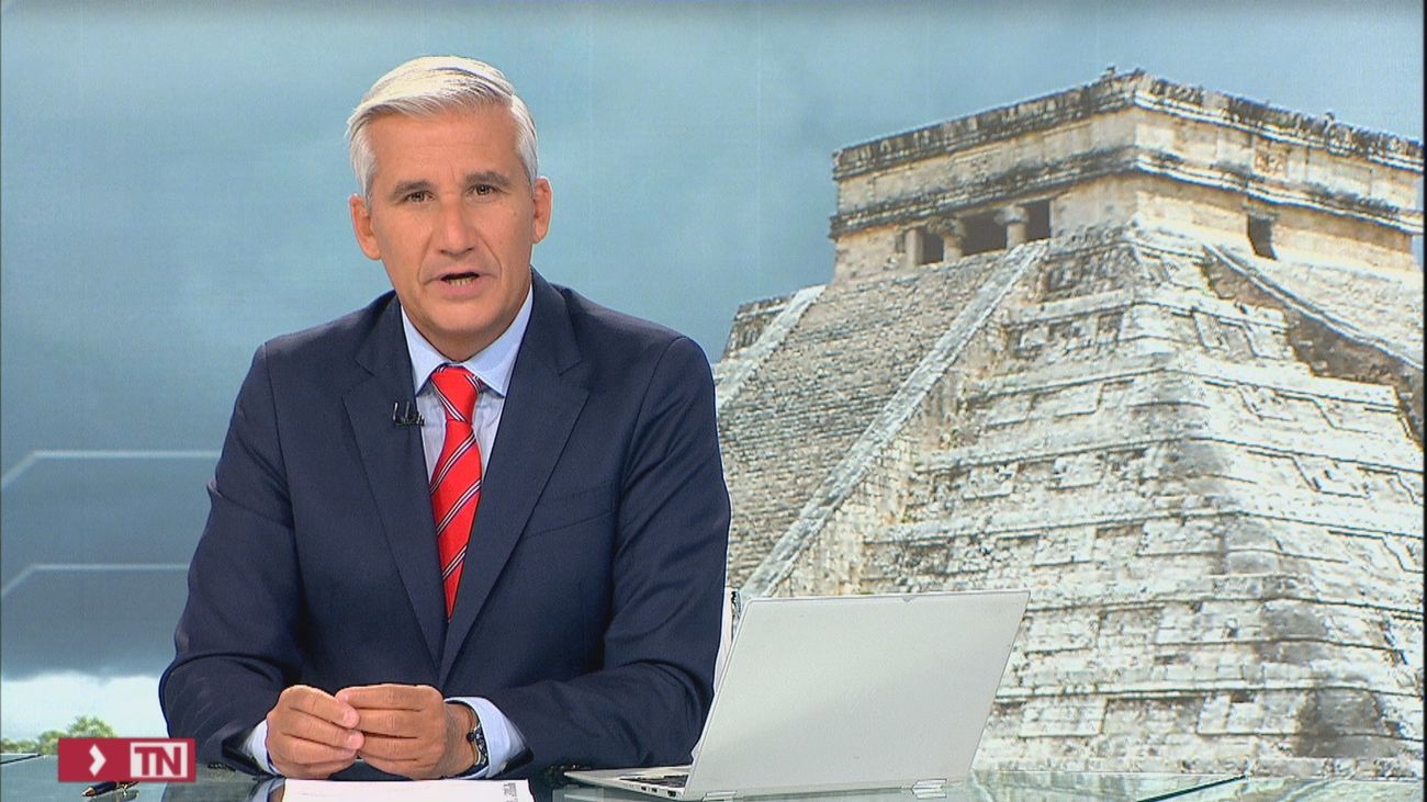 Pirámide o carpa: Nacho Cano da forma a su teatro en Hortaleza