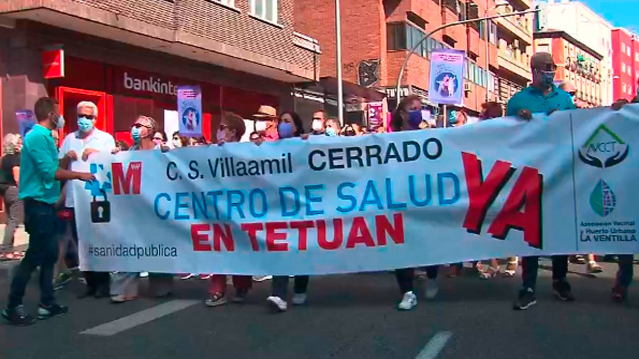 Vecinos de Tetuán vuelven a salir a la calle para pedir la reapertura del centro de salud Villaamil