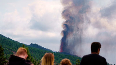 Noelia García Leal, alcaldesa de Los Llanos: "Nadie viene con el libro de instrucciones de cómo afrontar un volcán"