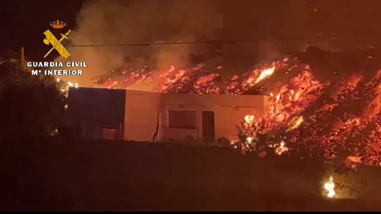 "Atención, les habla la Guardia Civil. Esto no es un simulacro. Por favor, desalojen sus casas"