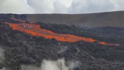 ¿Cómo se produce una explosión de lava?