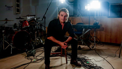 Nacho Cano niega tener trato de favor de Ayuso y reta a Mónica García