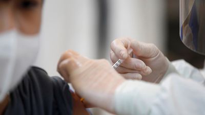 Aprobada la vacuna Pfizer para niños entre 5 y 11 años: dosis, plazos y posibles efectos secundarios