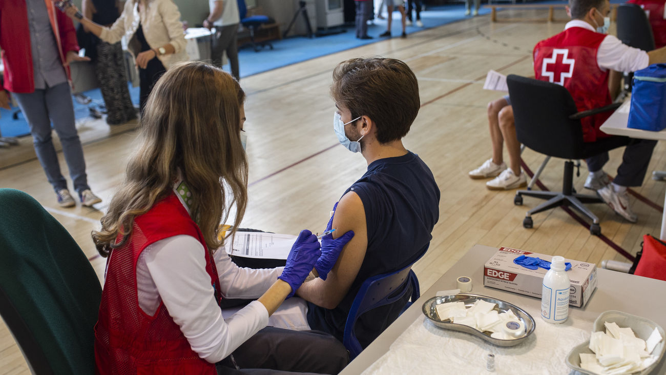 Madrid plantea aumentar el número de puntos móviles de vacunación