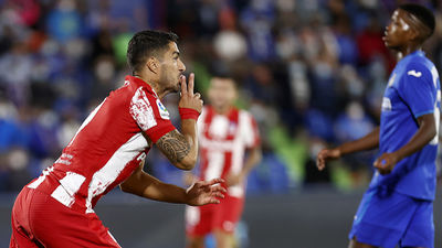 1-2. Un doblete de Luis Suárez acaba con un Getafe que le plantó cara
