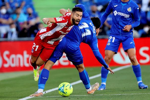 Yannick Carrasco ante el Getafe / EFE
