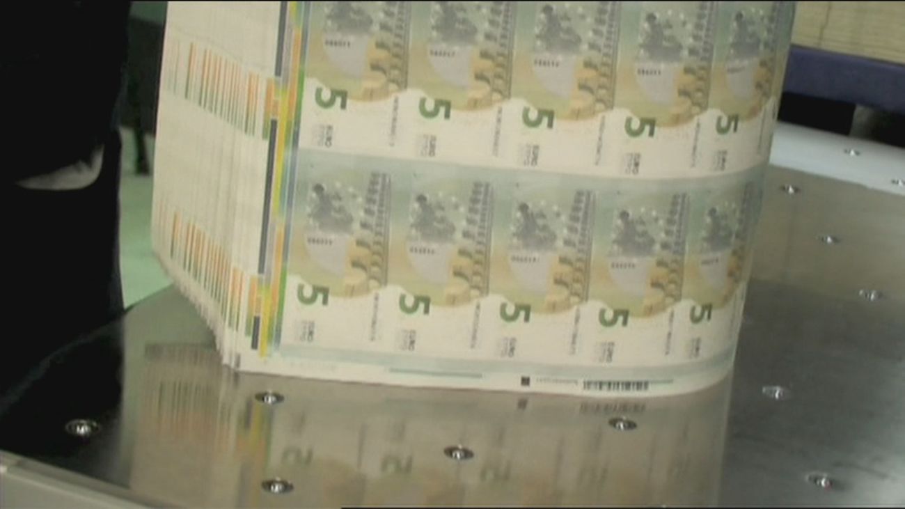 Calviño augura que el PIB superará el nivel pre Covid a comienzos de 2022