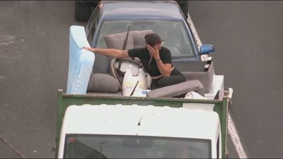 Casi 200 viviendas desaparecen bajo la lava que avanza hacia el mar en La Palma