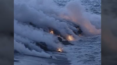 Estos son los posibles efectos al entrar en contacto lava y agua de mar