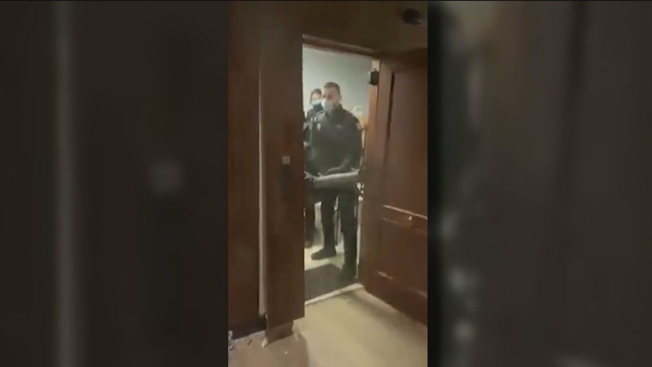 Los Policías de la "patada en la puerta" en Lagasca se enfrentarán a juicio con jurado por allanamiento
