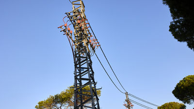 El precio de la luz baja un 6% este jueves hasta los 165,19 euros/MWh