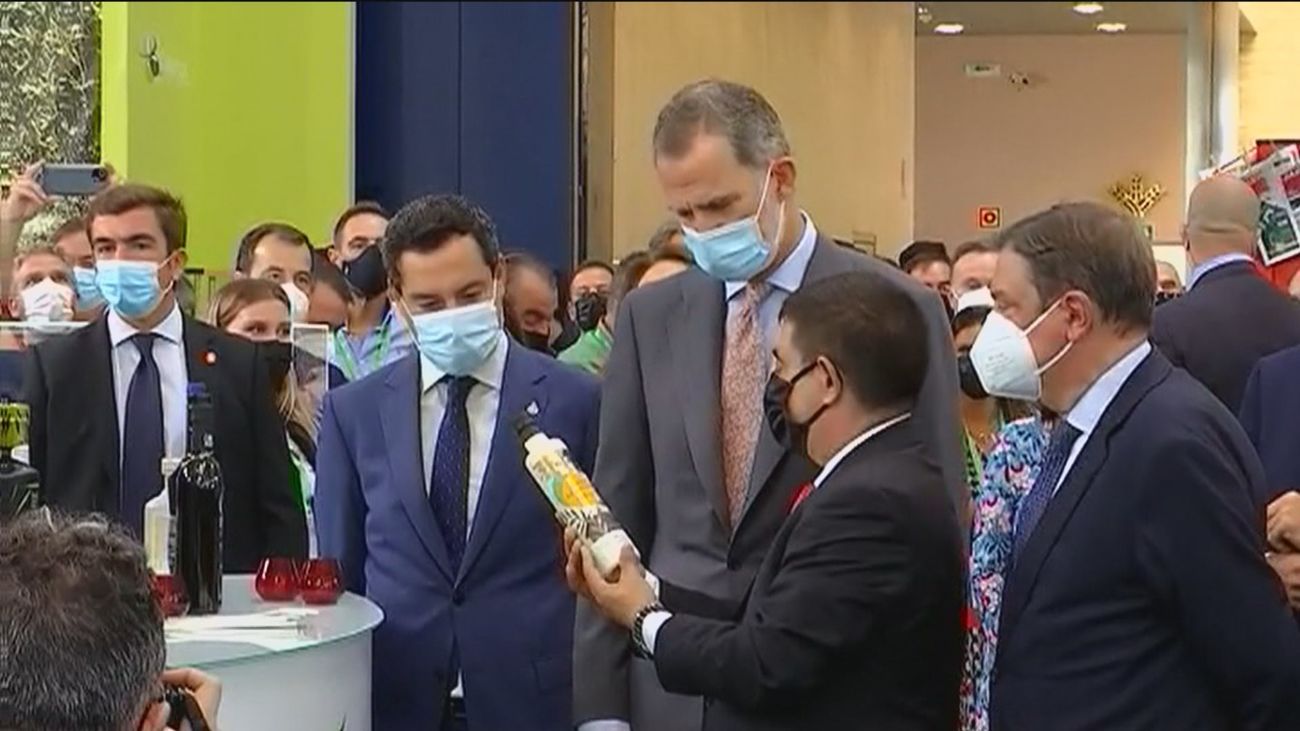 El Rey respalda en Jaén al sector oleícola con su presencia en Expoliva 2021